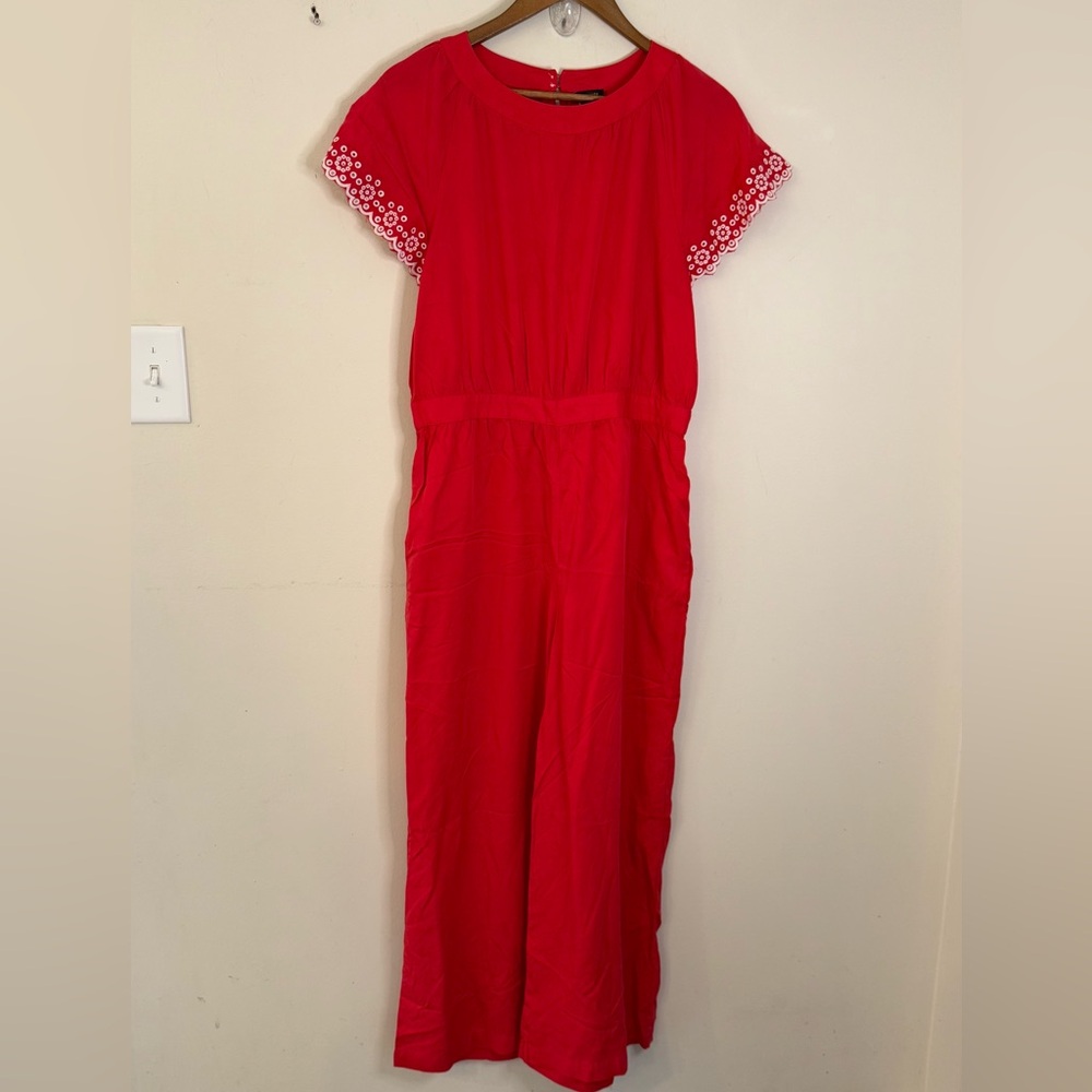 Ann Taylor chic red jumpsuit white lace trim short sleeve pockets straight leg 8